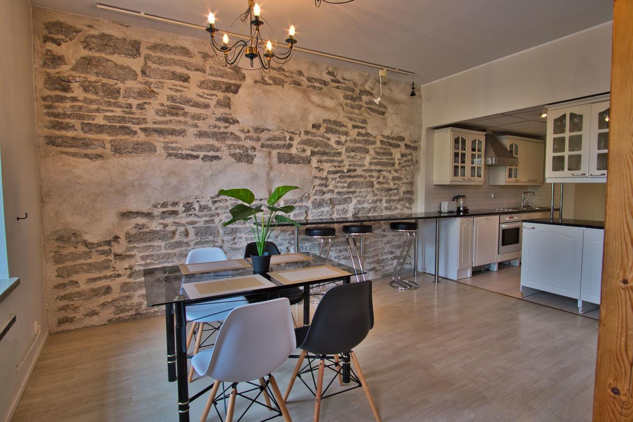 Dream Stay - Old Town Church View Apartment With Sauna Tallinn Exterior photo